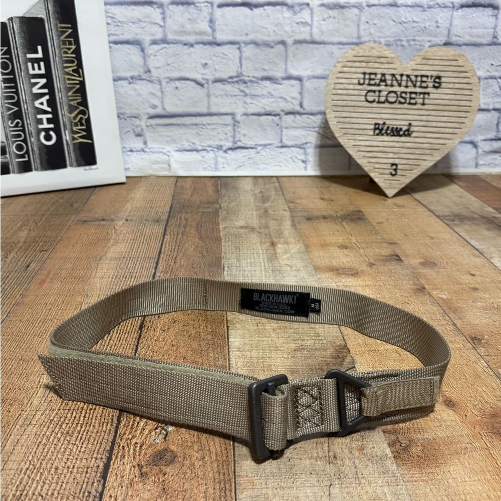 Blackhawk Tactical Nylon Belt Adults Size medium tan USA Mens